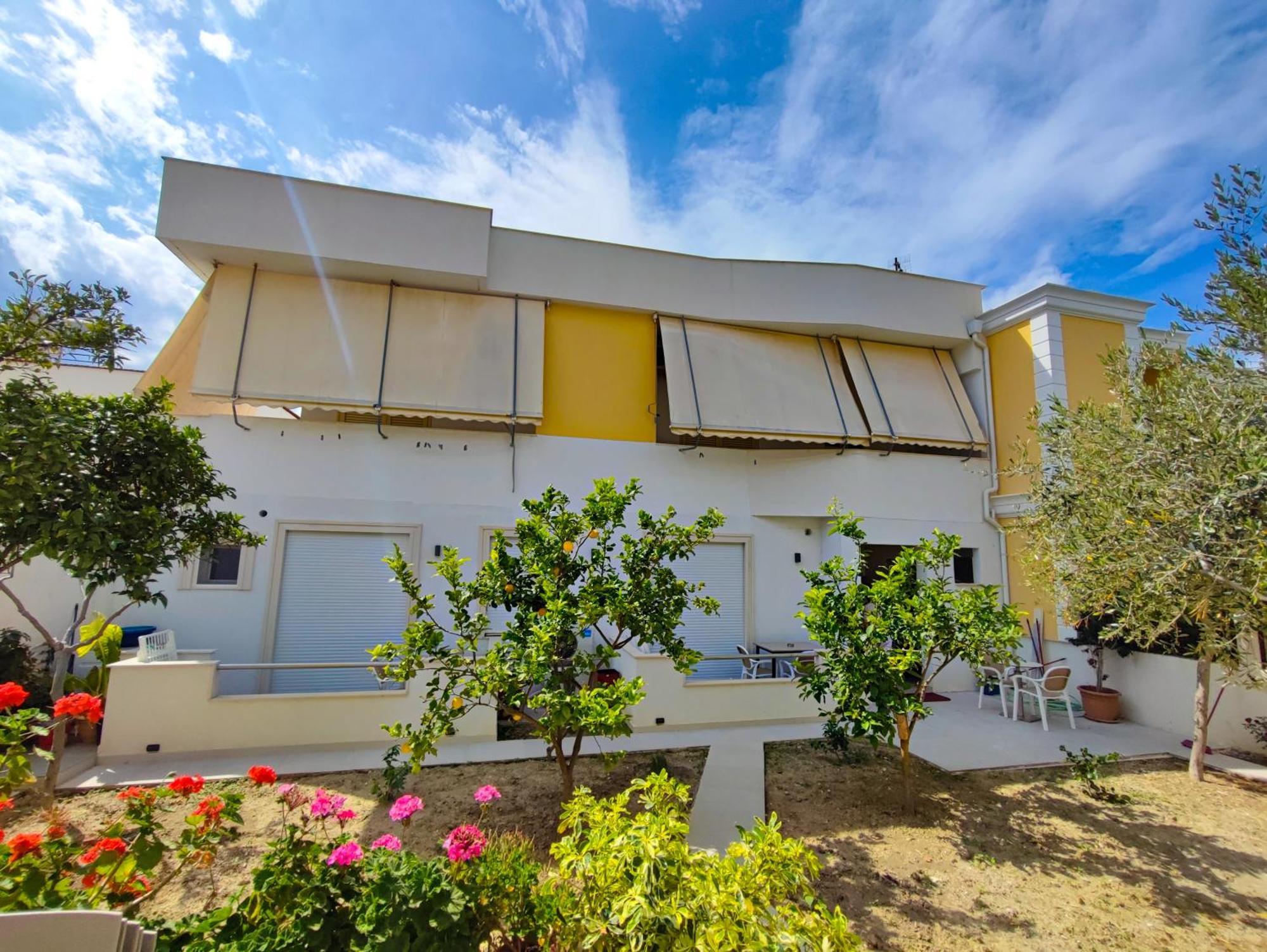 Comfort Villa Vlore Exterior photo