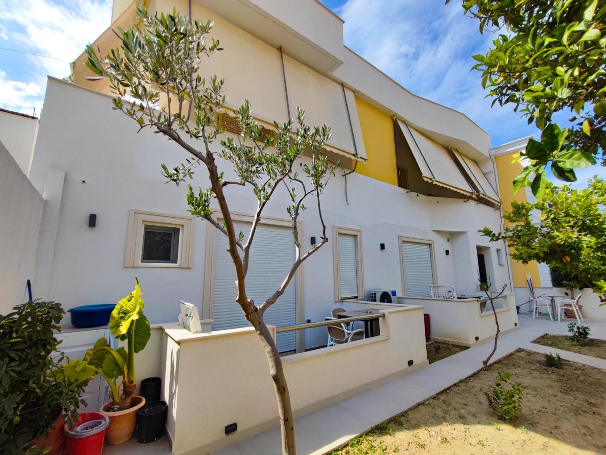 Comfort Villa Vlore Exterior photo